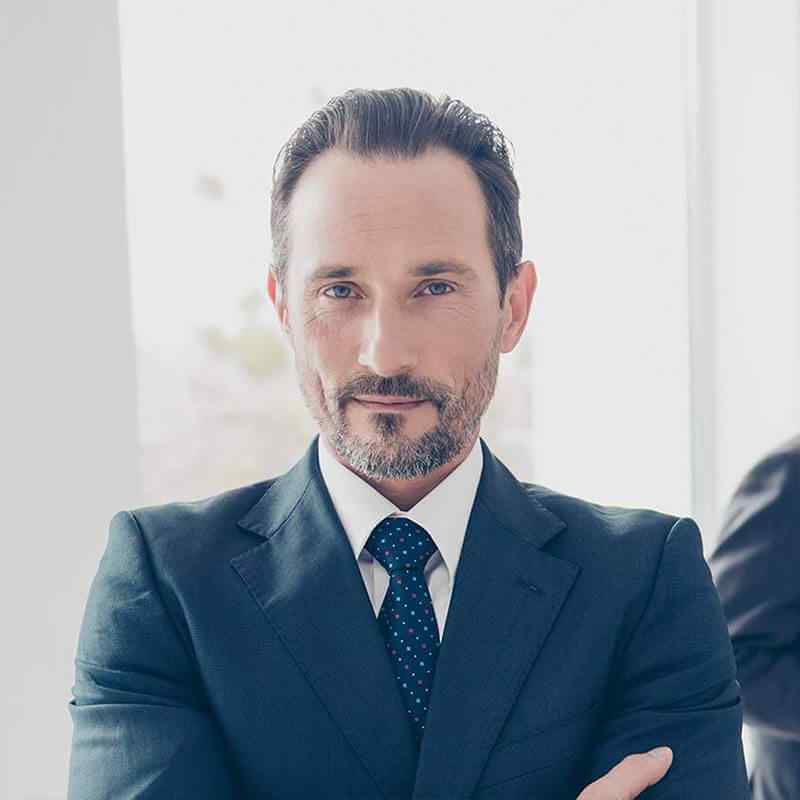 https://bwdirectors.com/wp-content/uploads/2019/04/img-people-06.jpg